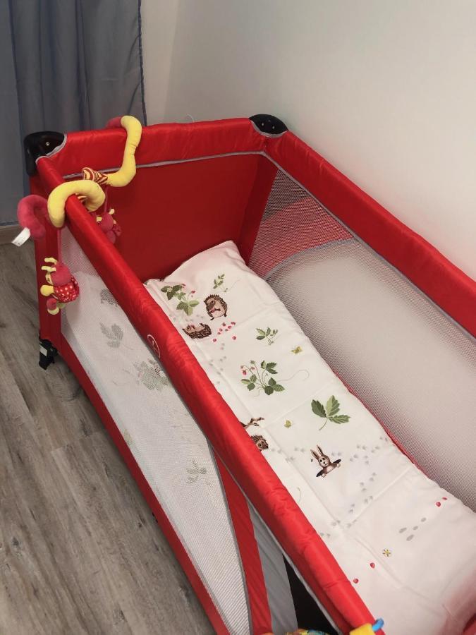 Vecsesi Rendezvenykoezpont Es Panzio Bed & Breakfast ภายนอก รูปภาพ